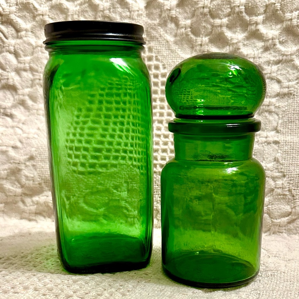 Two Vtg Green Glass Bottle Jars/ 1 Duraglas 16 oz & 1 Belgian Green Bubble Top